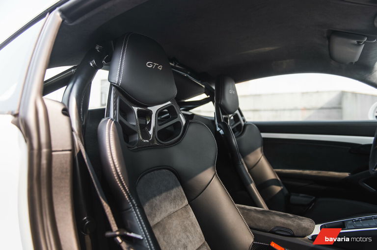 Porsche 981 Cayman GT4