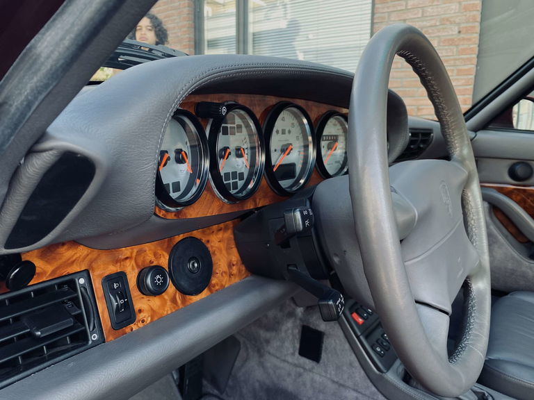 Porsche 993 Carrera 4S