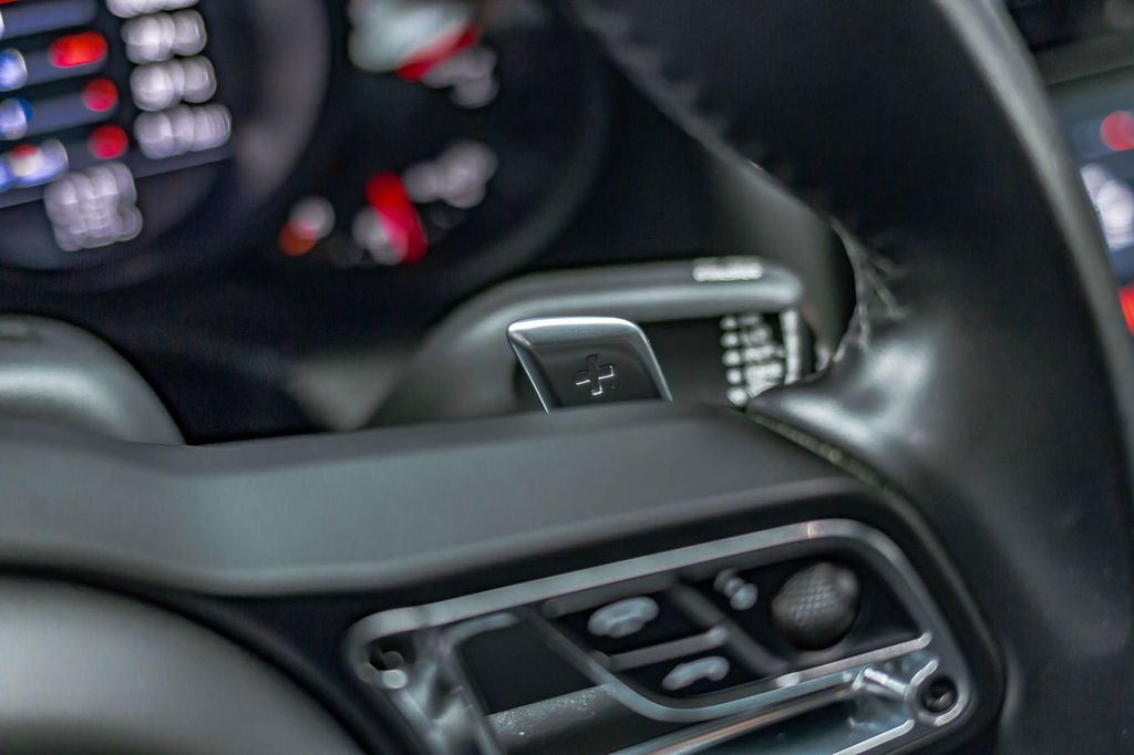 Porsche 991.2 Carrera GTS