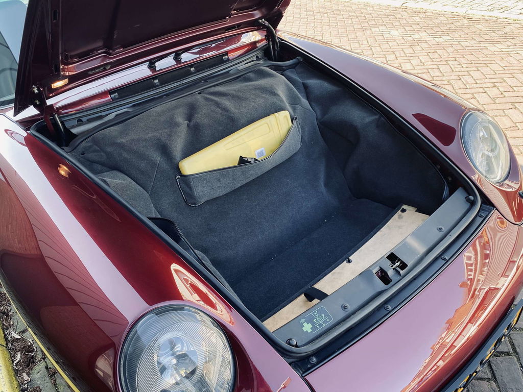Porsche 993 Carrera 4S