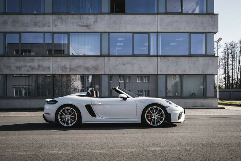 Porsche 718 Spyder