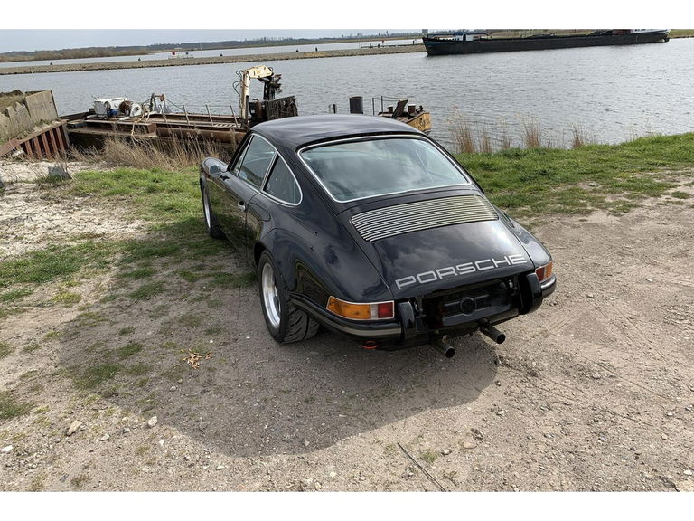 Porsche 911 Backdate