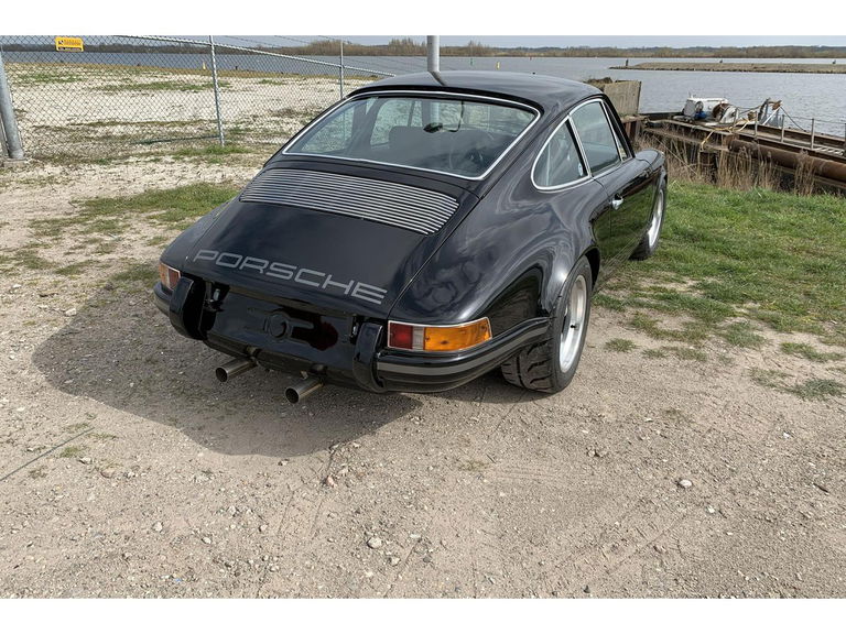 Porsche 911 Backdate
