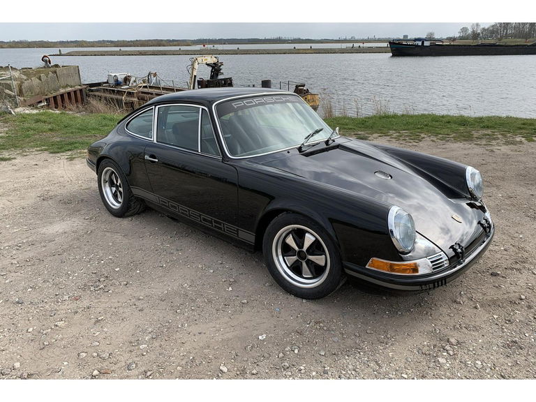 Porsche 911 Backdate