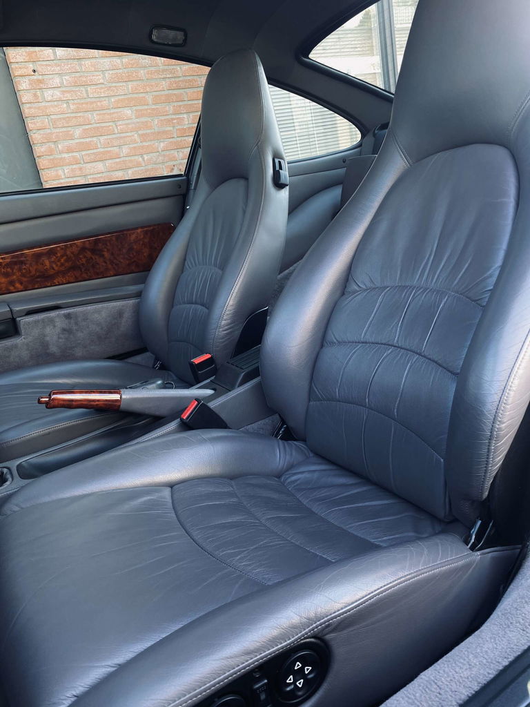 Porsche 993 Carrera 4S