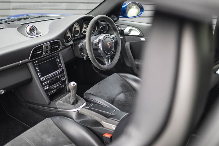 Porsche 997.2 Carrera GTS