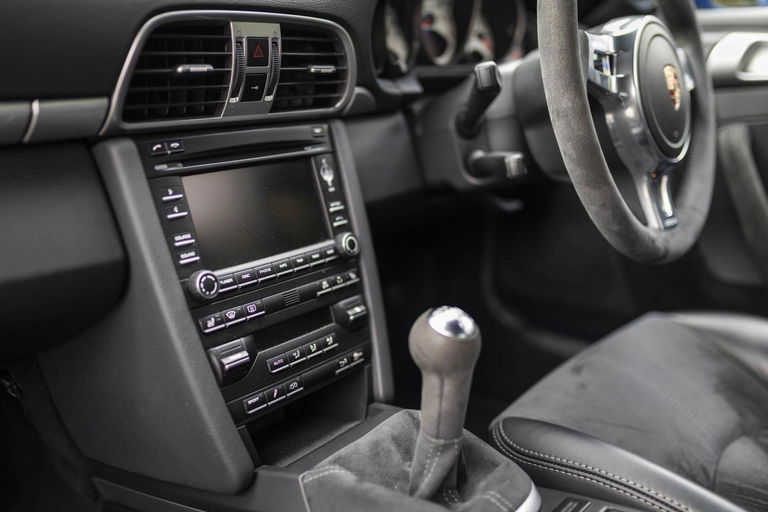 Porsche 997.2 Carrera GTS