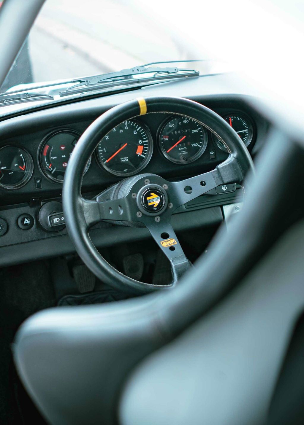 Porsche 911 Carrera 2.7