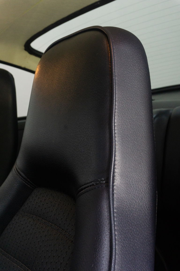 Porsche 911 Carrera 2,7