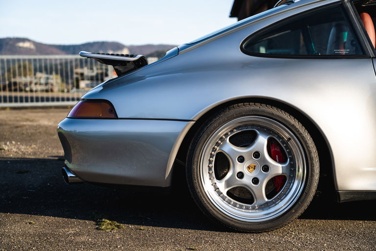Porsche 993 Carrera 4S
