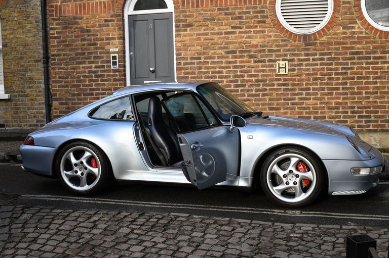 Porsche 993 Carrera 4S