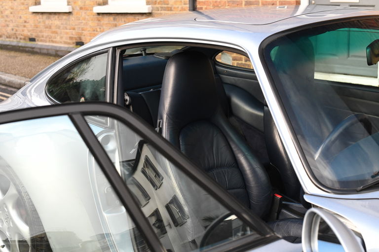 Porsche 993 Carrera 4S