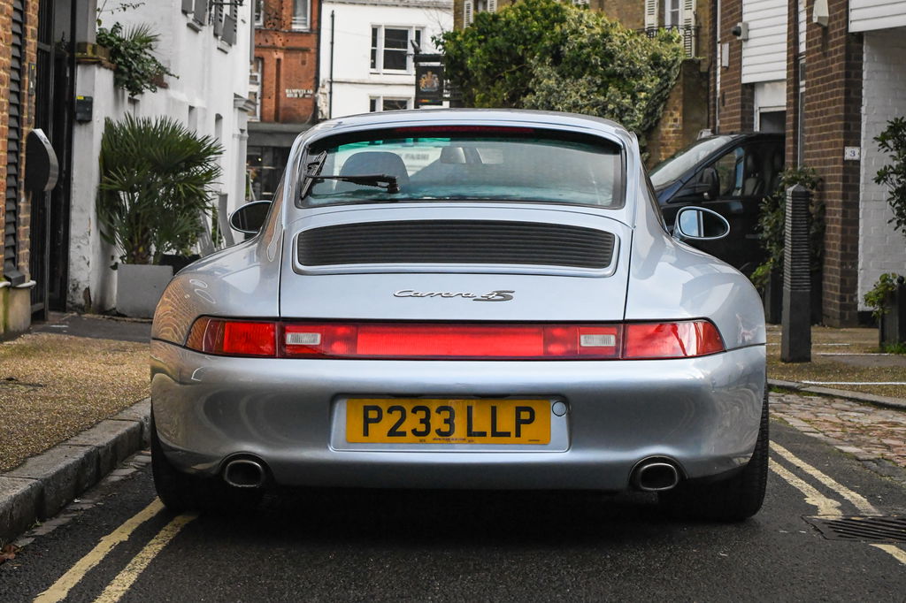 Porsche 993 Carrera 4S