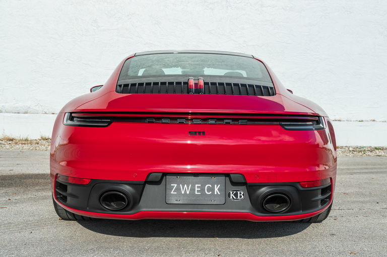 Porsche 992 Carrera