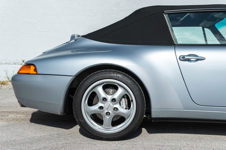 Porsche 993 Carrera 4