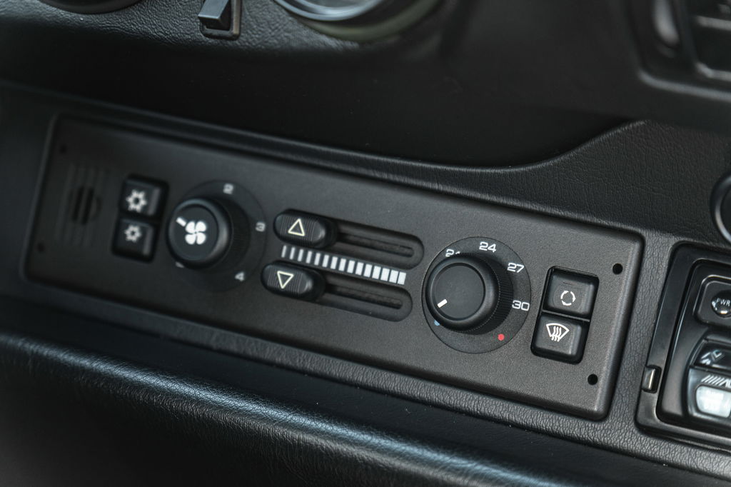 Porsche 993 Carrera 4