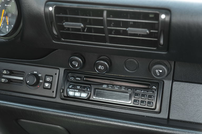 Porsche 993 Carrera 4