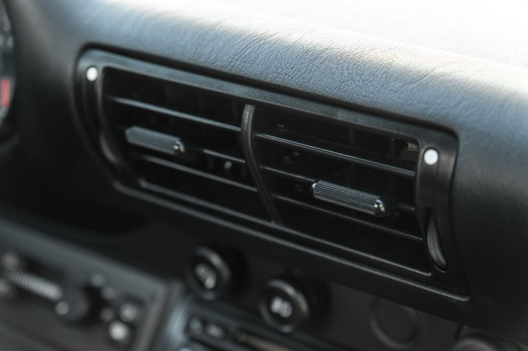 Porsche 993 Carrera 4