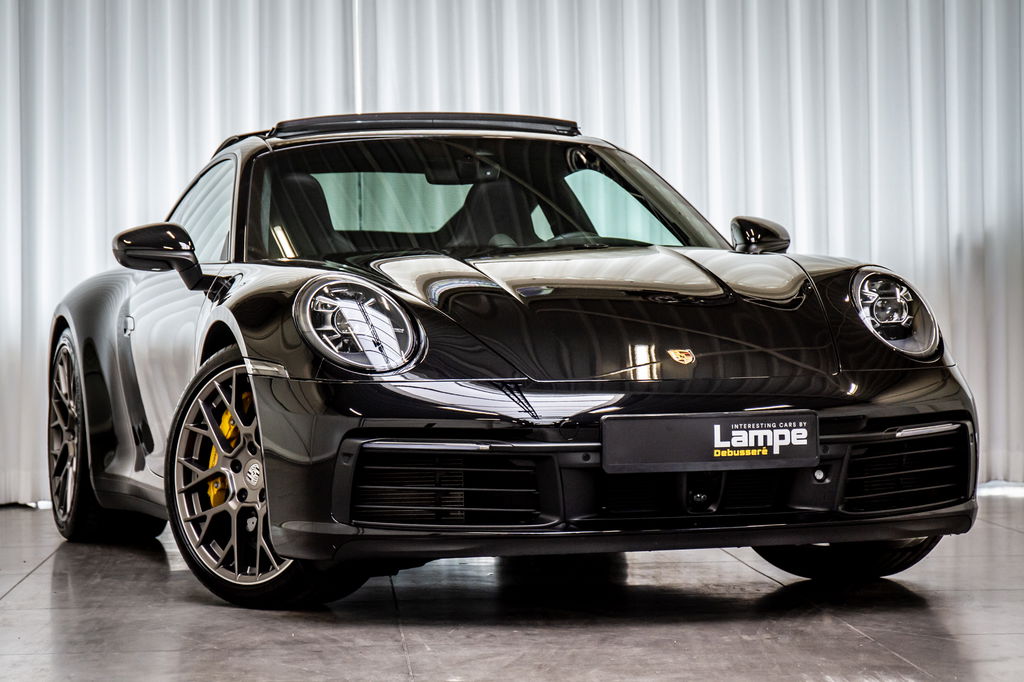 Porsche 992 Carrera 4S