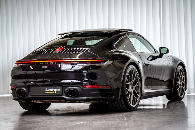 Porsche 992 Carrera 4S