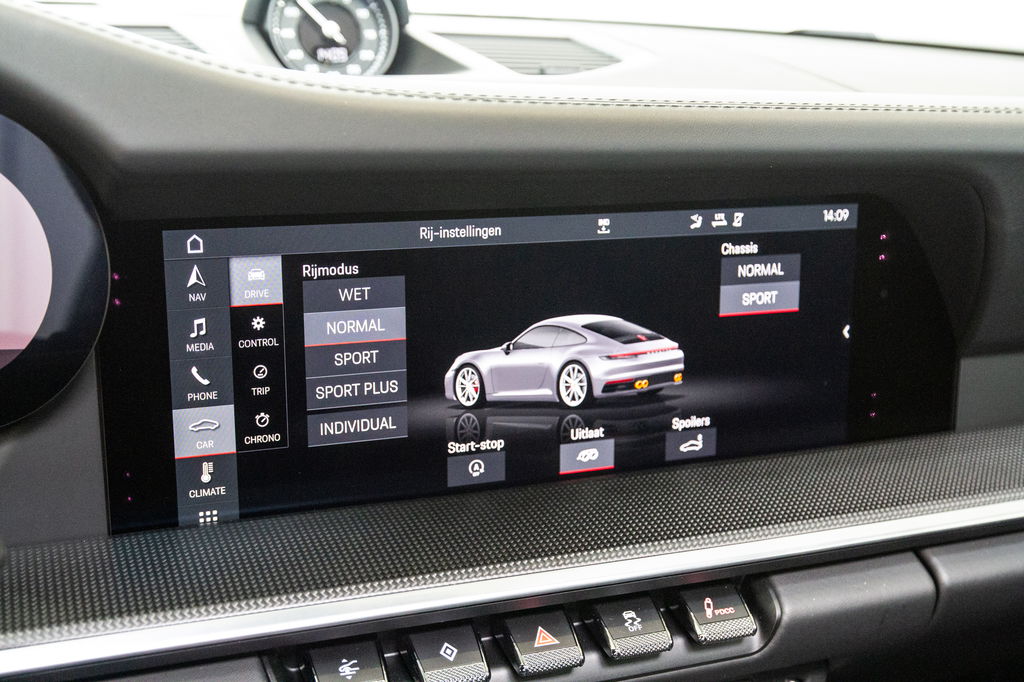 Porsche 992 Carrera 4S