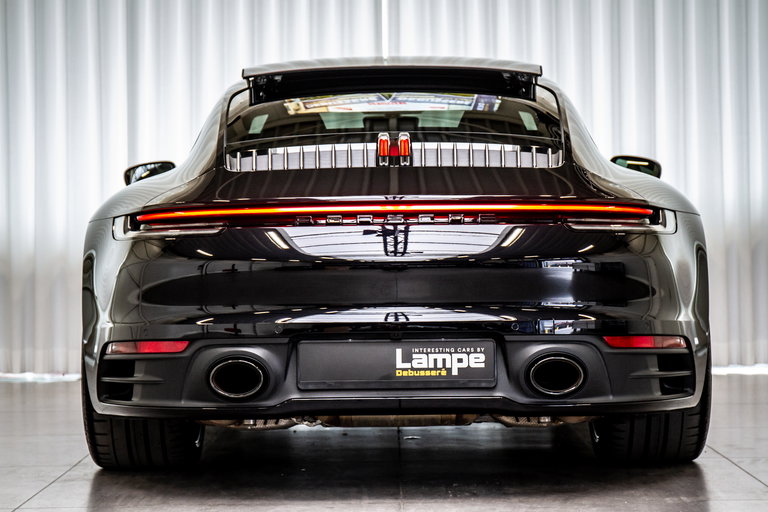 Porsche 992 Carrera 4S