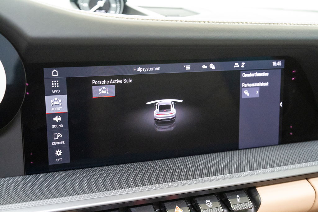 Porsche 992 Carrera 4S