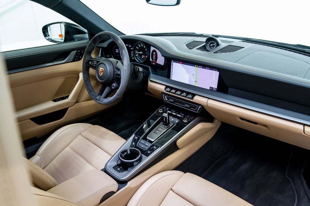 Porsche 992 Carrera 4S