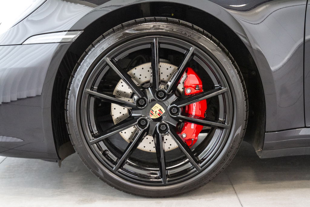 Porsche 992 Carrera 4S