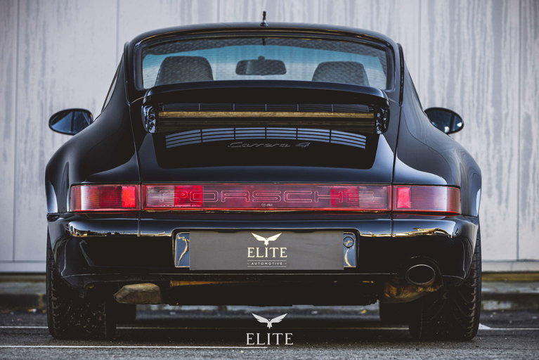 Porsche 964 Carrera 4