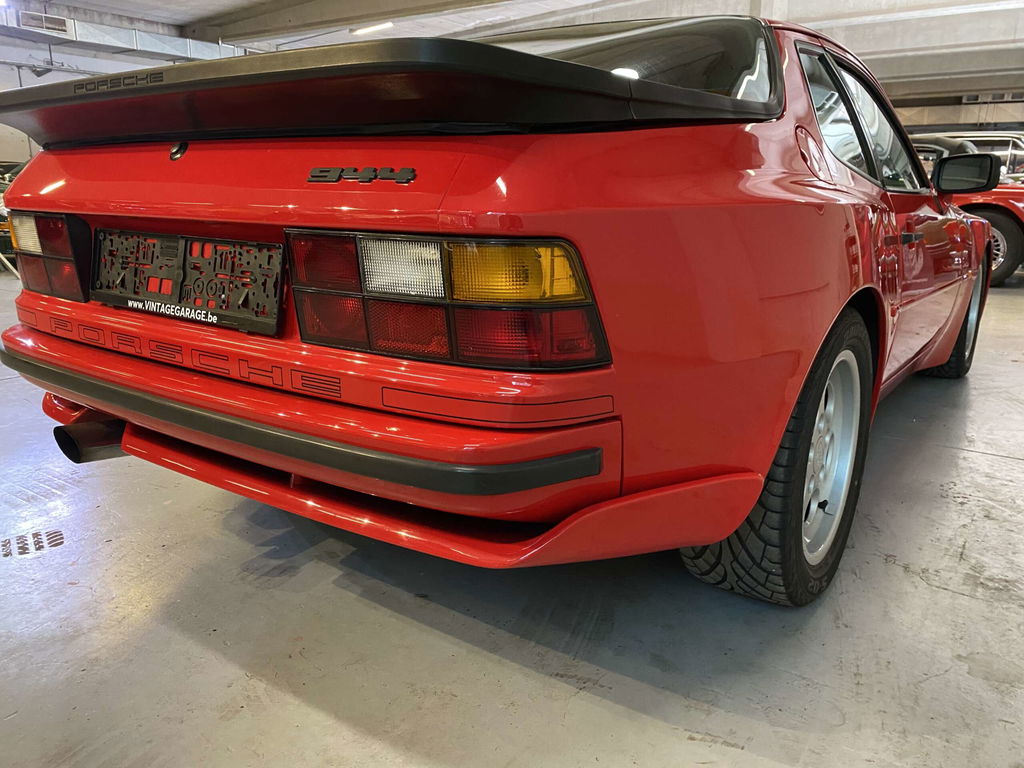 Porsche 944 Coupé