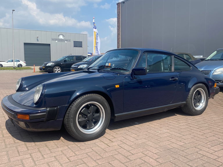 Porsche 911 Carrera 3.2
