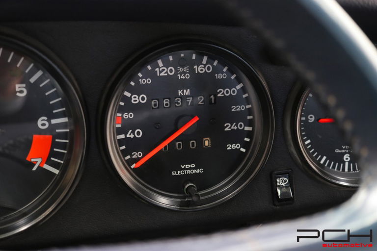 Porsche 911 Carrera 3.2