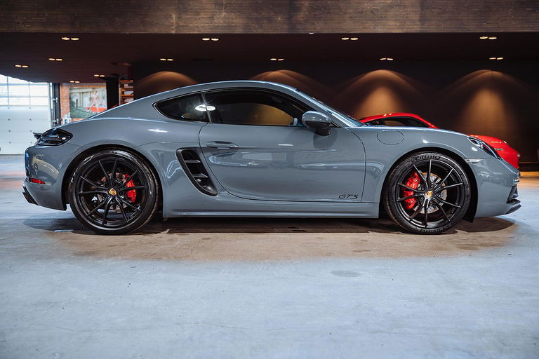 Porsche 718 Cayman GTS