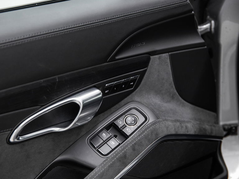 Porsche 991.2 Carrera 4 GTS