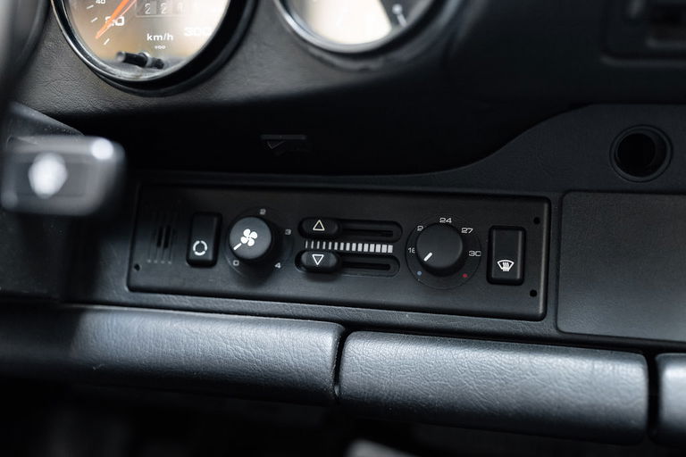 Porsche 964 Carrera RS