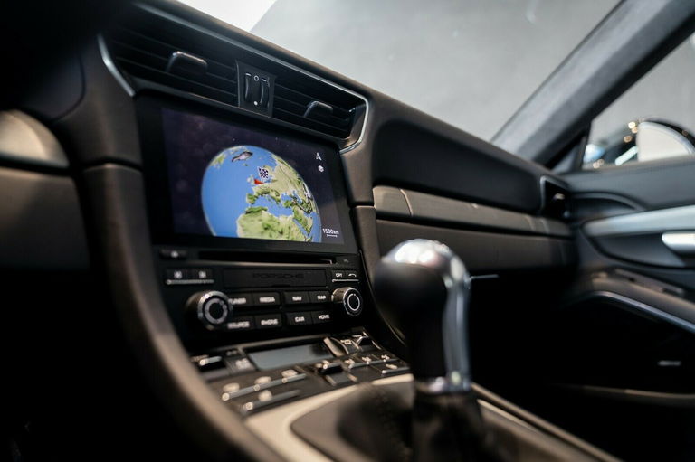 Porsche 991.2 GT3 Touring