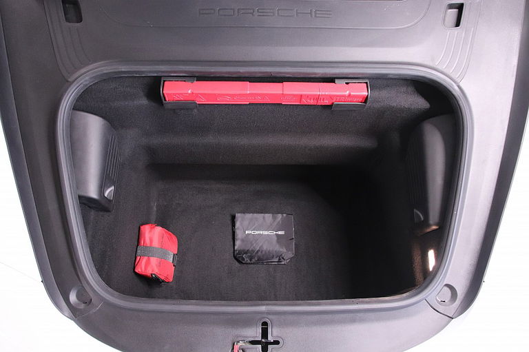 Porsche 991.2 Carrera 4 GTS