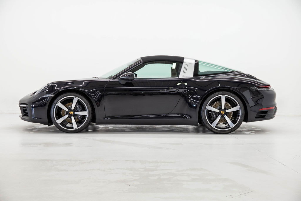 Porsche 992 Targa 4