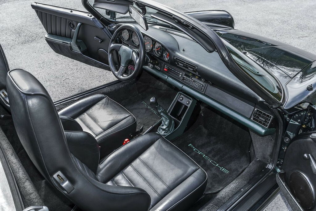 Porsche 911 Carrera 3.2 Speedster