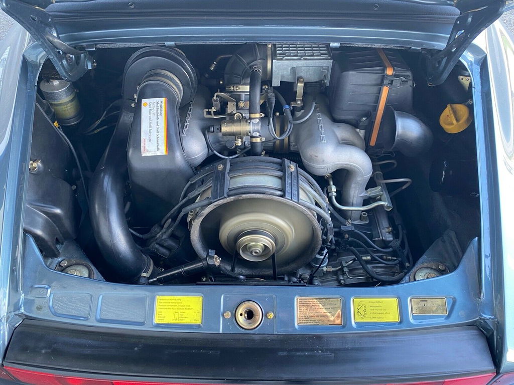 Porsche 911 Carrera 3.2