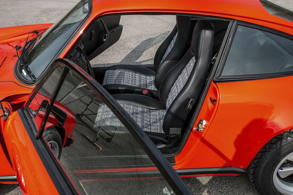 Porsche 911 Carrera 2,7