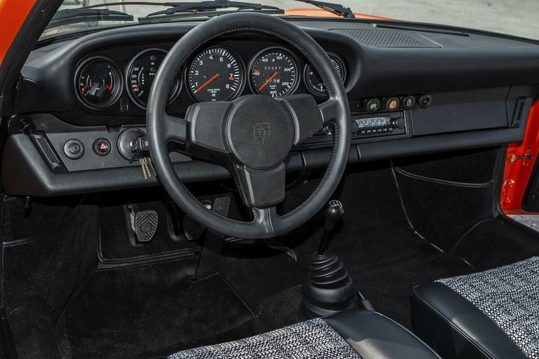 Porsche 911 Carrera 2,7