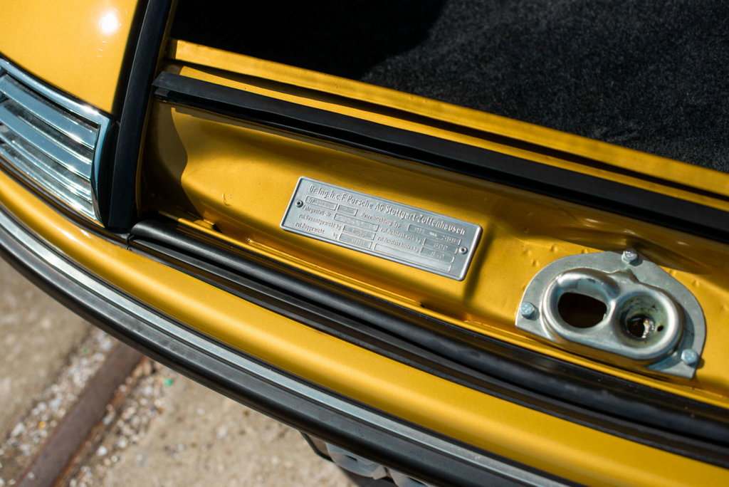 Porsche 911 S (F-Modell)