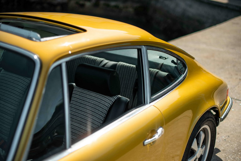 Porsche 911 S (F-Modell)