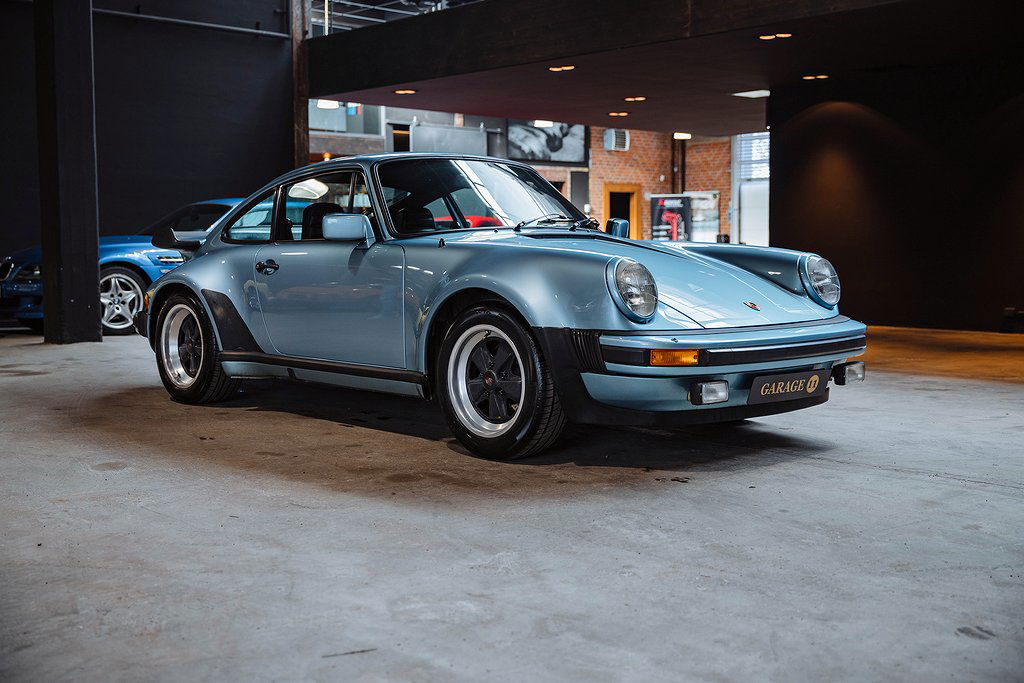 Porsche 911 Turbo 3.3