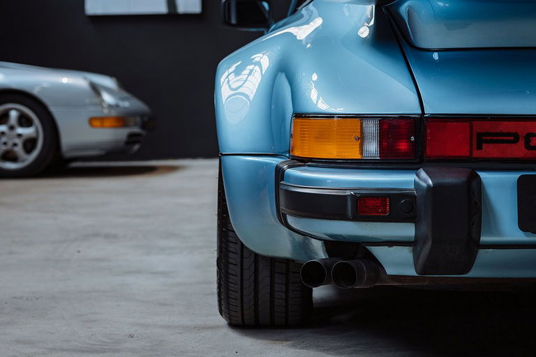 Porsche 911 Turbo 3.3