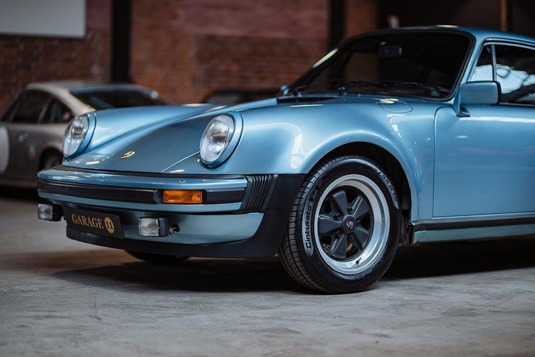 Porsche 911 Turbo 3.3