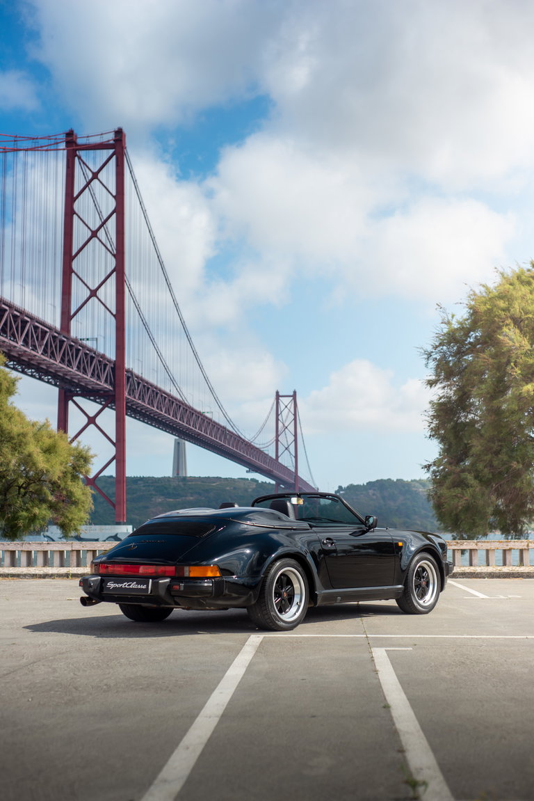 Porsche 911 Carrera 3.2 Speedster