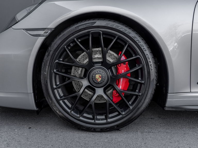 Porsche 991 Carrera GTS